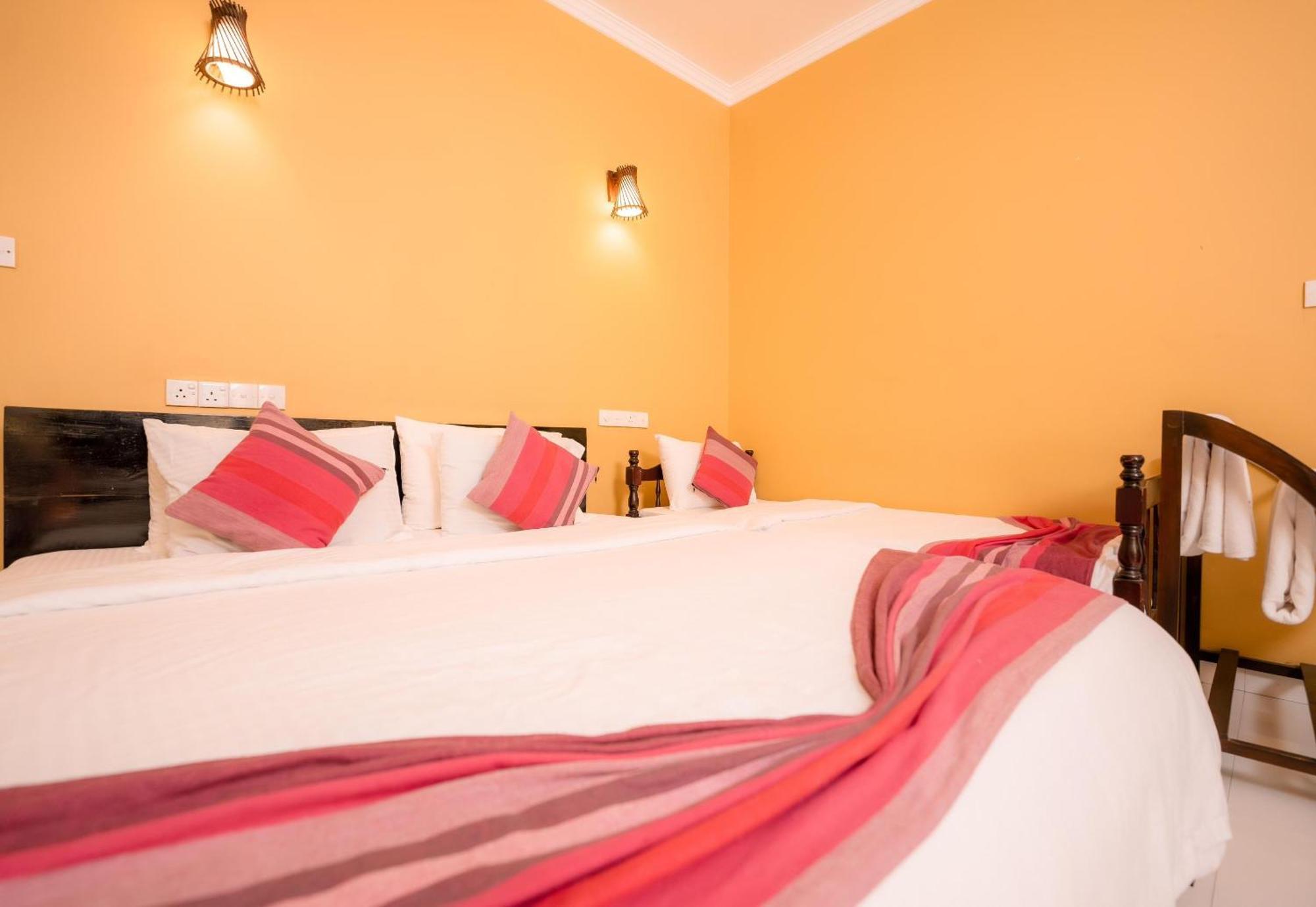 The Panorama Negombo Hotel Ngoại thất bức ảnh
